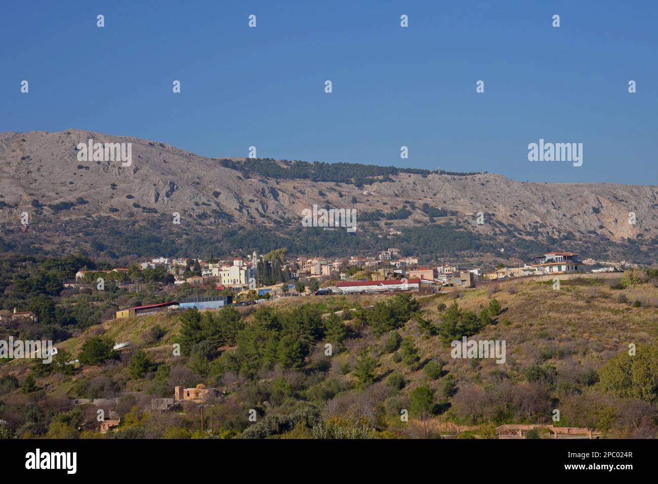 La città di Vrontados sulle colline dell'isola di Chios, Grecia Foto Stock