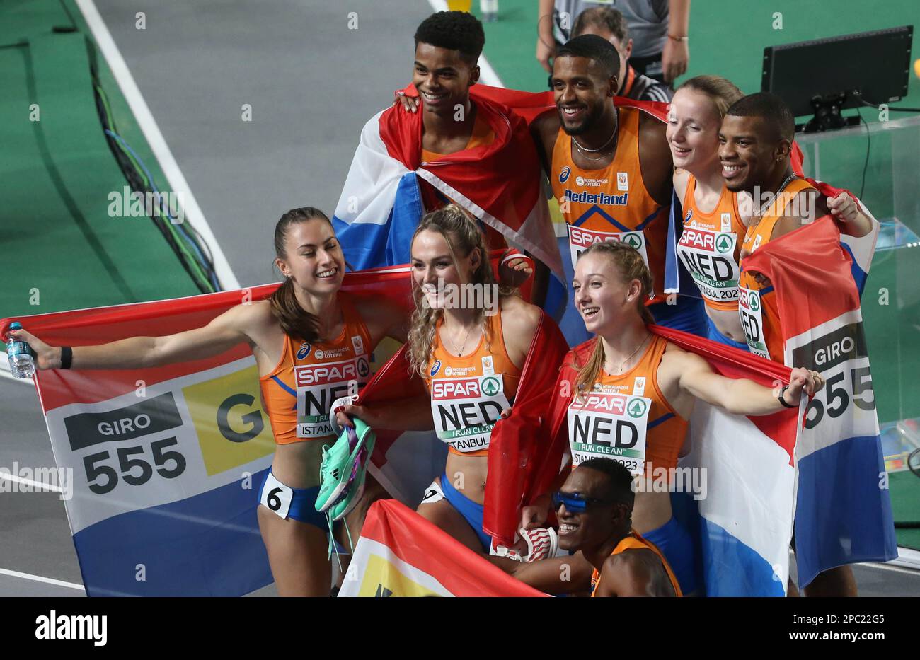 BOERS Isayah, KLEIN IKKINK Isaya, ANGELA Ramsey, BONEVACIA Liemarvin, KLAVER Lieke, SAALBERG Eveline, PEETERS Cathelijn and BOL Femke OF NETHERLANDS 4 x 400m Relay Women Final durante i Campionati europei di atletica indoor 2023 il 5 marzo 2023 all'Atakoy Arena di Istanbul, Turchia - Foto Laurent Lairys / DPPI Foto Stock