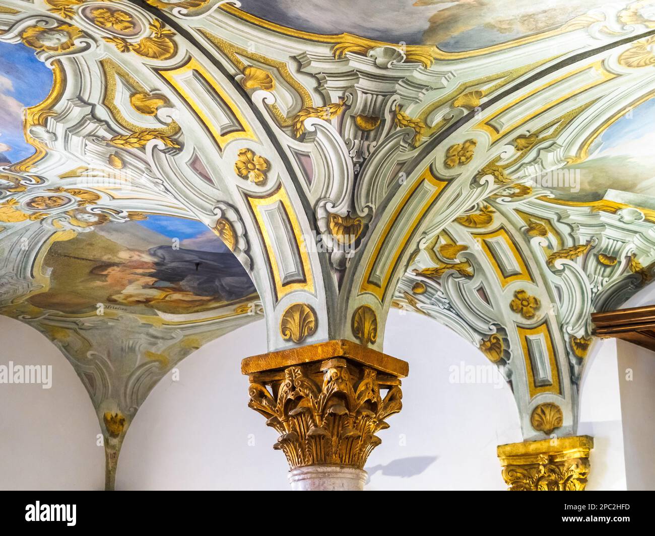 Affresco decorativo nella Chiesa di Santa Maria dell'Ammiraglio - Palermo, Sicilia, Italia Foto Stock