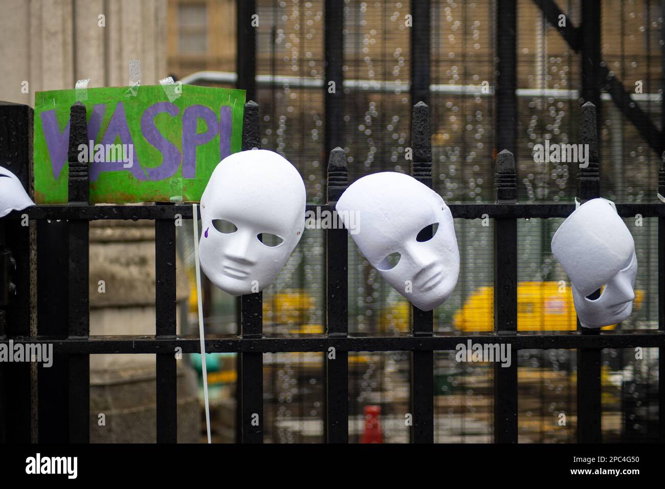 Le donne di WASPI-le donne contro la disuguaglianza pensionistica statale-hanno protestato contro il cambiamento nell'età pensionabile. Credit: Sinai Noor/Alamy Stock Photo Foto Stock