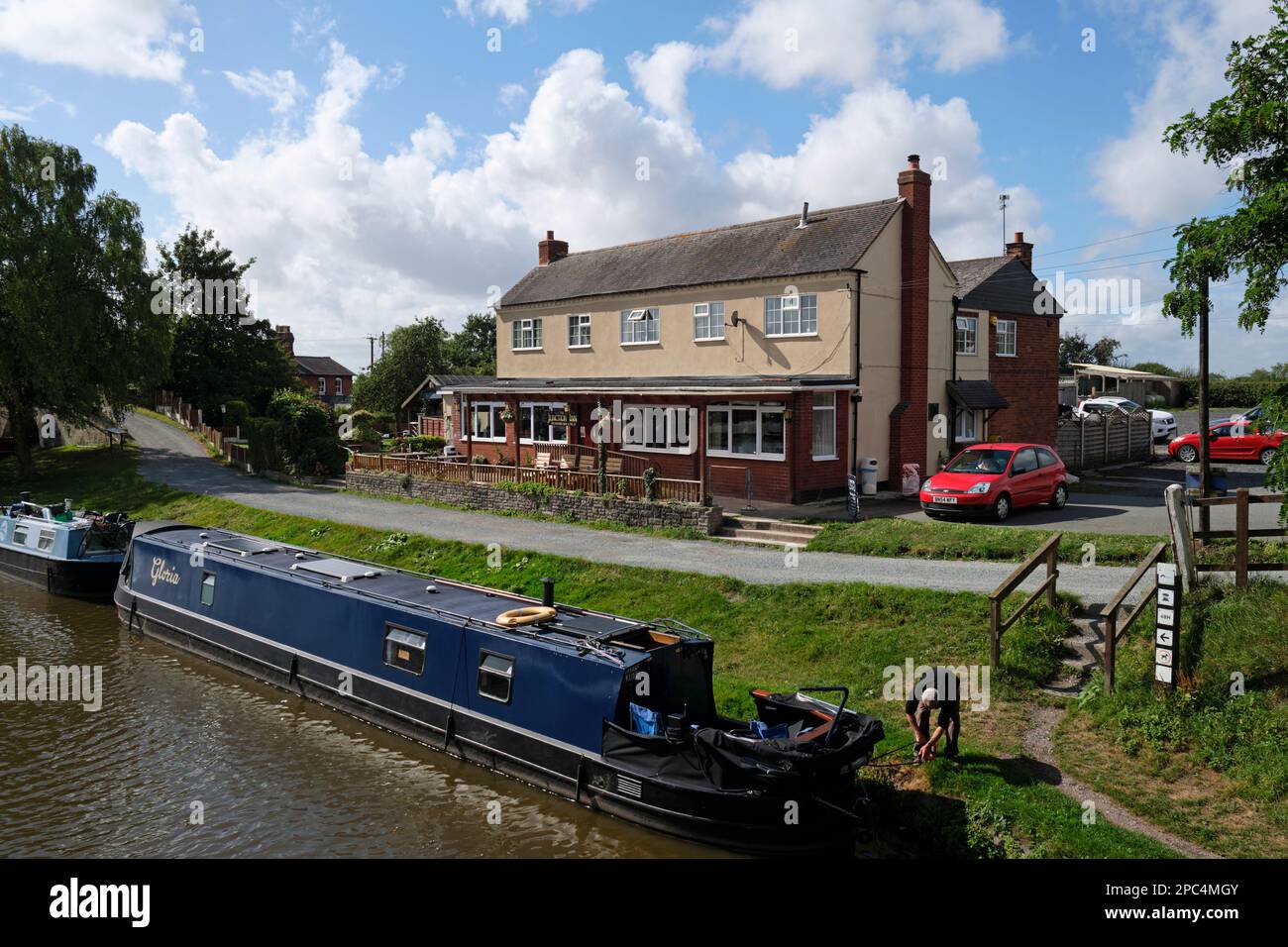 Il pub 'Junction Inn' a Norbury Junction, Shropshire Union Canal, Inghilterra. Foto Stock