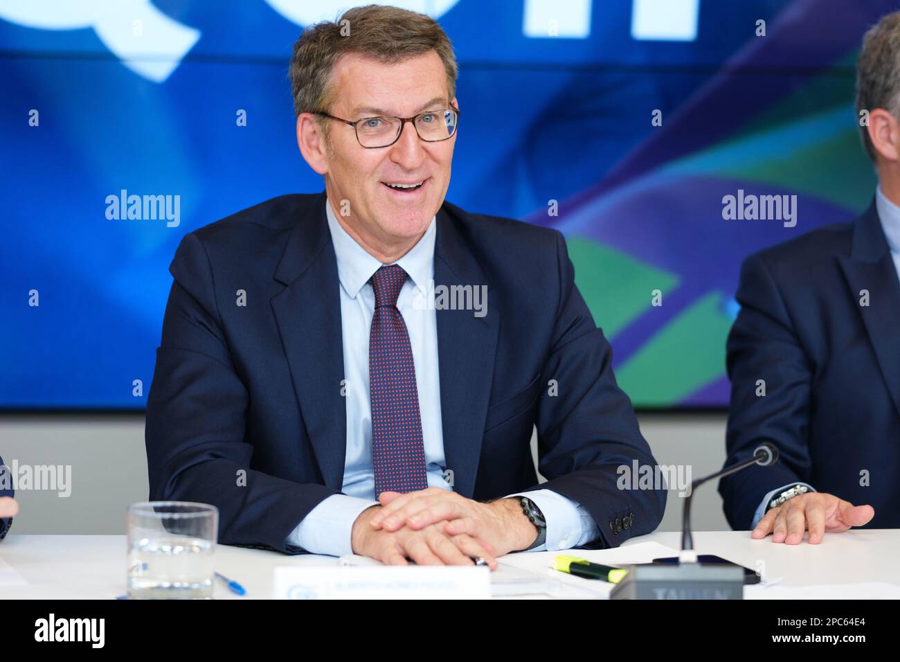 Il Presidente del Partito popolare, Alberto Nuñez Feijoo, ha visto durante la riunione del Comitato Esecutivo Nazionale, presso la sede nazionale del PP a Madrid. Feijoo ha proposto la nomina al Comitato Esecutivo Nazionale di Carmen Funez come nuovo Vice Segretario delle politiche sociali e della sfida demografica del partito, che creerà due nuovi Vice Segretari: Della Cultura e della Società aperta, che saranno occupati da Borja Semper; E di Studi, diretto da Carmen Navarro. Questa espansione si svolge alla vigilia delle prossime elezioni regionali e municipali di maggio (Photo by Foto Stock