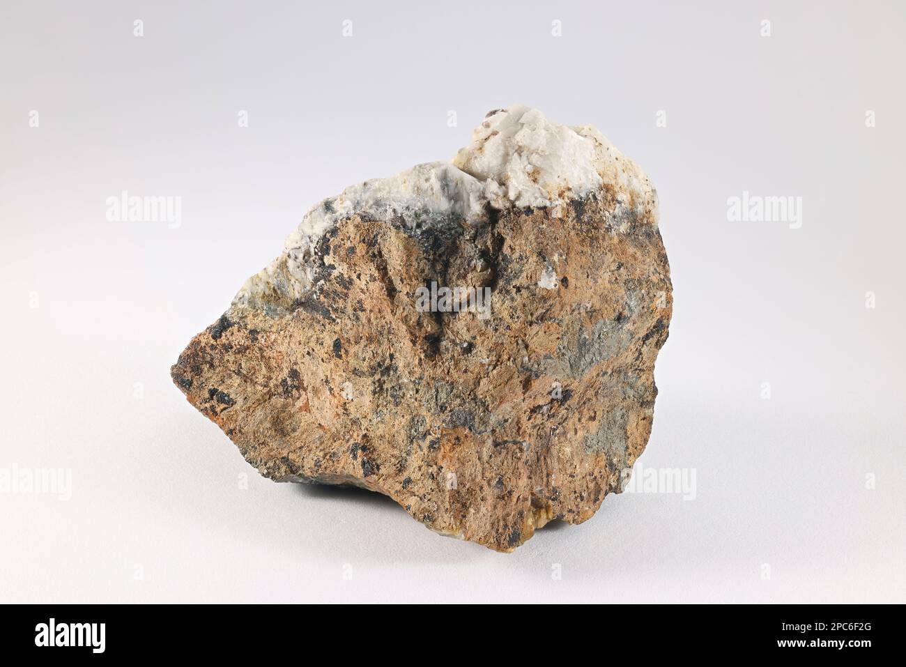 Lithiophilite, un minerale contenente litio. Campione di Viitaniemi pegmatite in Finlandia. Foto Stock