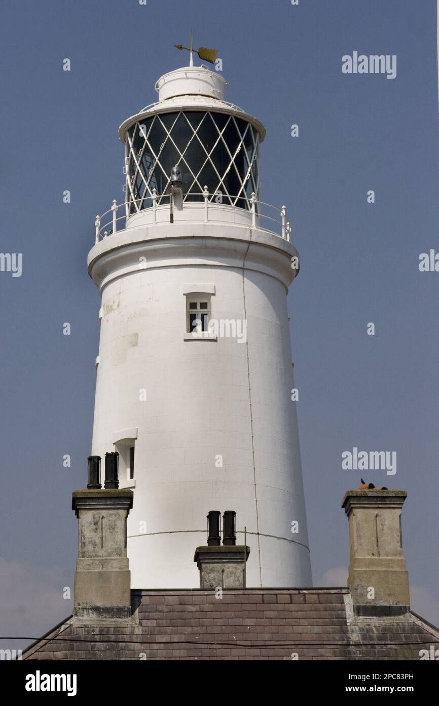 Southwold Lighthouse è un segnavia costiero per il passaggio delle navi e guida le navi nel porto di Southwold. Il faro si trova vicino al centro Foto Stock