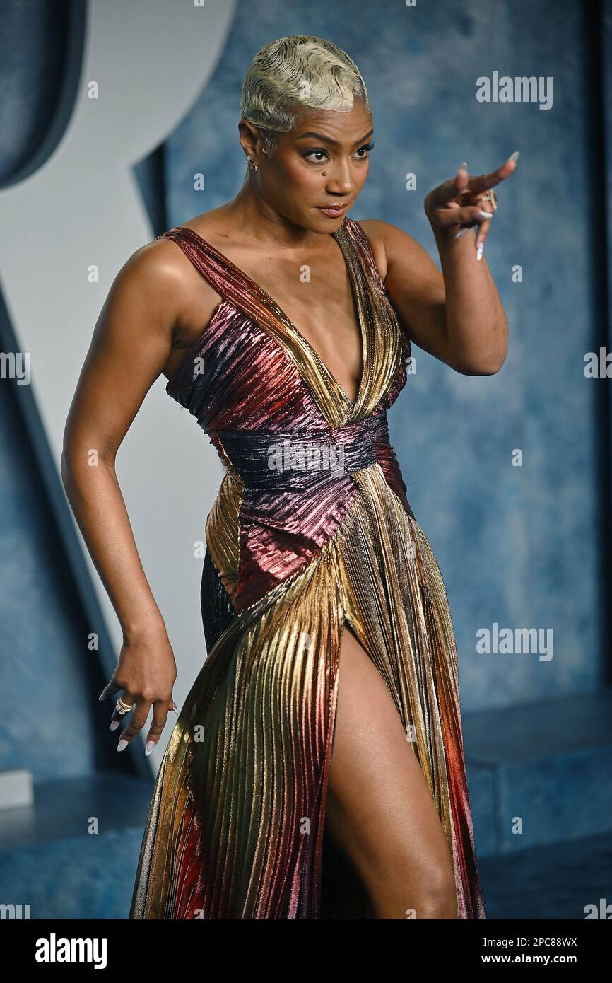 Beverly Hills, Stati Uniti. 12th Mar, 2023. Tiffany Haddish arriva per il Vanity Fair Oscar Party al Walis Annenberg Center for the Performing Arts di Beverly Hills, California, domenica 12 marzo 2023. Foto di Chris Chew/UPI Credit: UPI/Alamy Live News Foto Stock