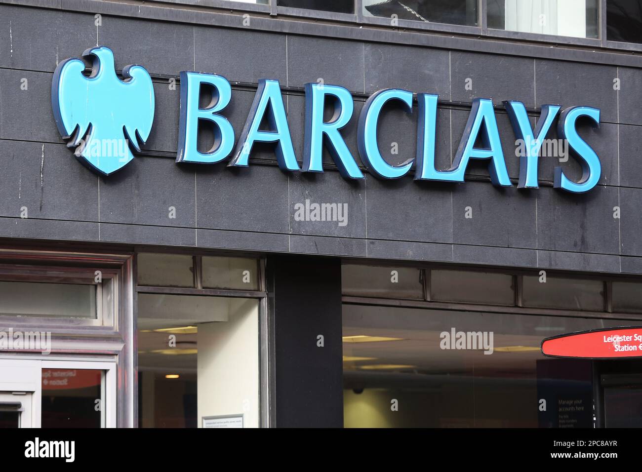 Londra, Regno Unito. 13th Mar, 2023. Un ramo della Barclays Bank visto nel centro di Londra. (Credit Image: © Steve Taylor/SOPA Images via ZUMA Press Wire) SOLO PER USO EDITORIALE! Non per USO commerciale! Credit: ZUMA Press, Inc./Alamy Live News Foto Stock
