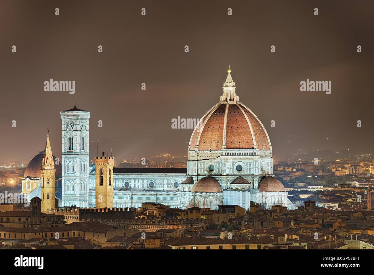 Duomo illuminato Firenze Italia Foto Stock