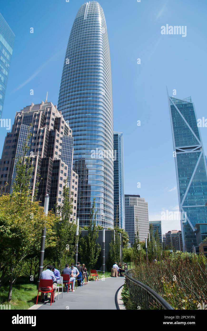 Goditi una giornata al Sales Force Park Foto Stock