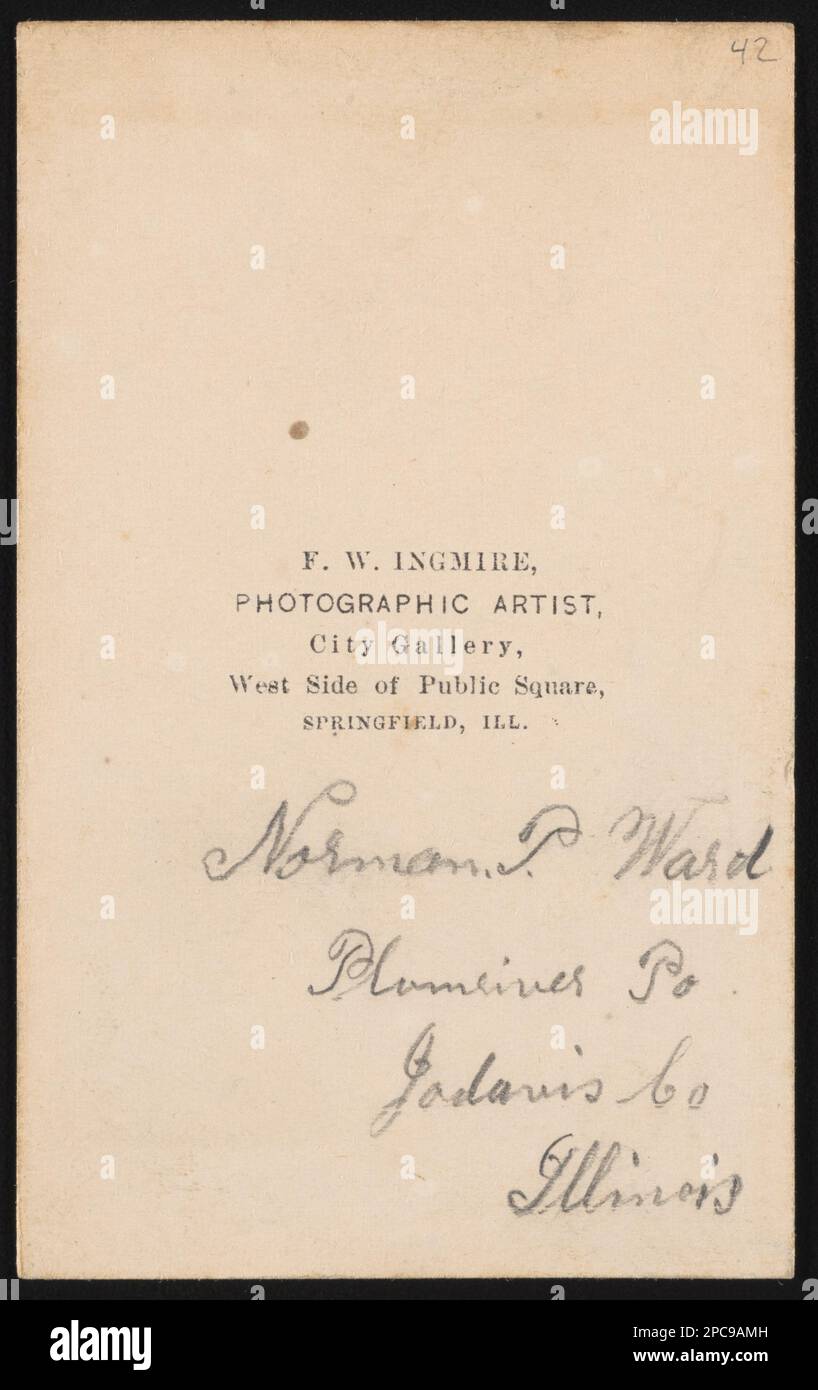 Privato Norman P. Ward di Co.. H, 96th Illinois Fanteria reggimento in uniforme di fronte allo sfondo che mostra il paesaggio con casa / F.W. Ingmire, City Gallery, West Side of Public Square, Springfield, Illinois. Liljenquist Famiglia Collezione di fotografie della Guerra civile , pp/liljpaper. Kellogg, M. J. Amanda, amici & soci, Ward, Norman P, 1843-1927, Stati Uniti, Army, Illinois Fanty Regiment, 96th (1862-1865), Persone, soldati, Unione, 1860-1870, uniformi militari, Union, 1860-1870, backdrops, 1860-1870, Stati Uniti, Storia, Guerra civile, 1861-1865, personale militare, Unione. Foto Stock