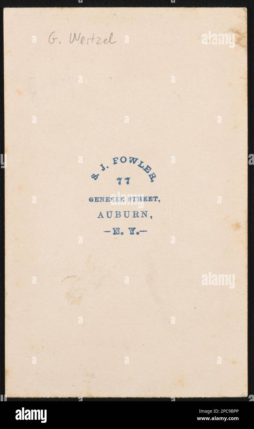 Da sinistra a destra, Major Godfrey Weitzel dello staff generale degli Stati Uniti Volontarii Regimento della Fanteria, tenente colonnello Lewis Weitzel di Co.. C and F, 28th Ohio Volontariato Fanteria Regiment e Aide-de-Camp US Volontari Reggimento di Fanteria e tenente Colonnello Eugenio Emmons Graves of Co. E, 13th Connecticut Finfantry Regiment and Co. A, 8th Connecticut Fantry Regiment e Aide-de-Camp U.S. Volontarii Regimento di Fanteria in uniformi / S.J. Fowler, 77 Genesee Street, Auburn, New York. Liljenquist Famiglia Collezione di fotografie della Guerra civile , pp/liljpaper. Weitzel, Lewis, 1837-1896, Weitzel, G, (Goffredo Foto Stock