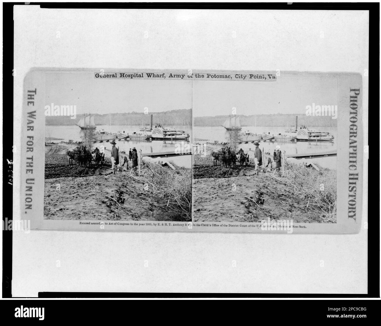 Molo dell'ospedale generale. Esercito del Potomac, City Point, Virginia. Collezione di fotografie della Guerra civile . Men, Virginia, City Point, 1860-1870, Rivers, Virginia, City Point, 1860-1870, Piers & Wharves, Virginia, City Point, 1860-1870, navi del governo, Unione, Virginia, City Point, 1860-1870, Stati Uniti, Storia, Guerra civile, 1861-1865, Transportation, Virginia, City Point, Stati Uniti, Storia, Guerra civile, 1861-1865, aspetti medici, Virginia, City Point, Appomattox River (Virginia), 1860-1870, Petersburg (Virginia), Storia, Assedio, 1864-1865. Foto Stock
