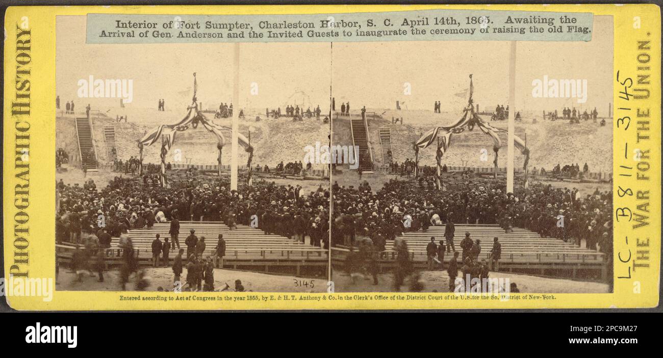 Interno di Fort Sumpter (ad es. Sumter), porto di Charleston, South Carolina, 14 aprile 1865. In attesa dell'arrivo del generale Anderson e degli ospiti invitati ad inaugurare la cerimonia di sollevamento della vecchia bandiera. Collezione di fotografie della Guerra civile . Rites & Ceremonies, South Carolina, Charleston, 1860-1870, Forts & fortificazioni, South Carolina, Charleston, 1860-1870, Stati Uniti, Storia, Guerra civile, 1861-1865, strutture militari, Carolina del Sud, Charleston. Foto Stock