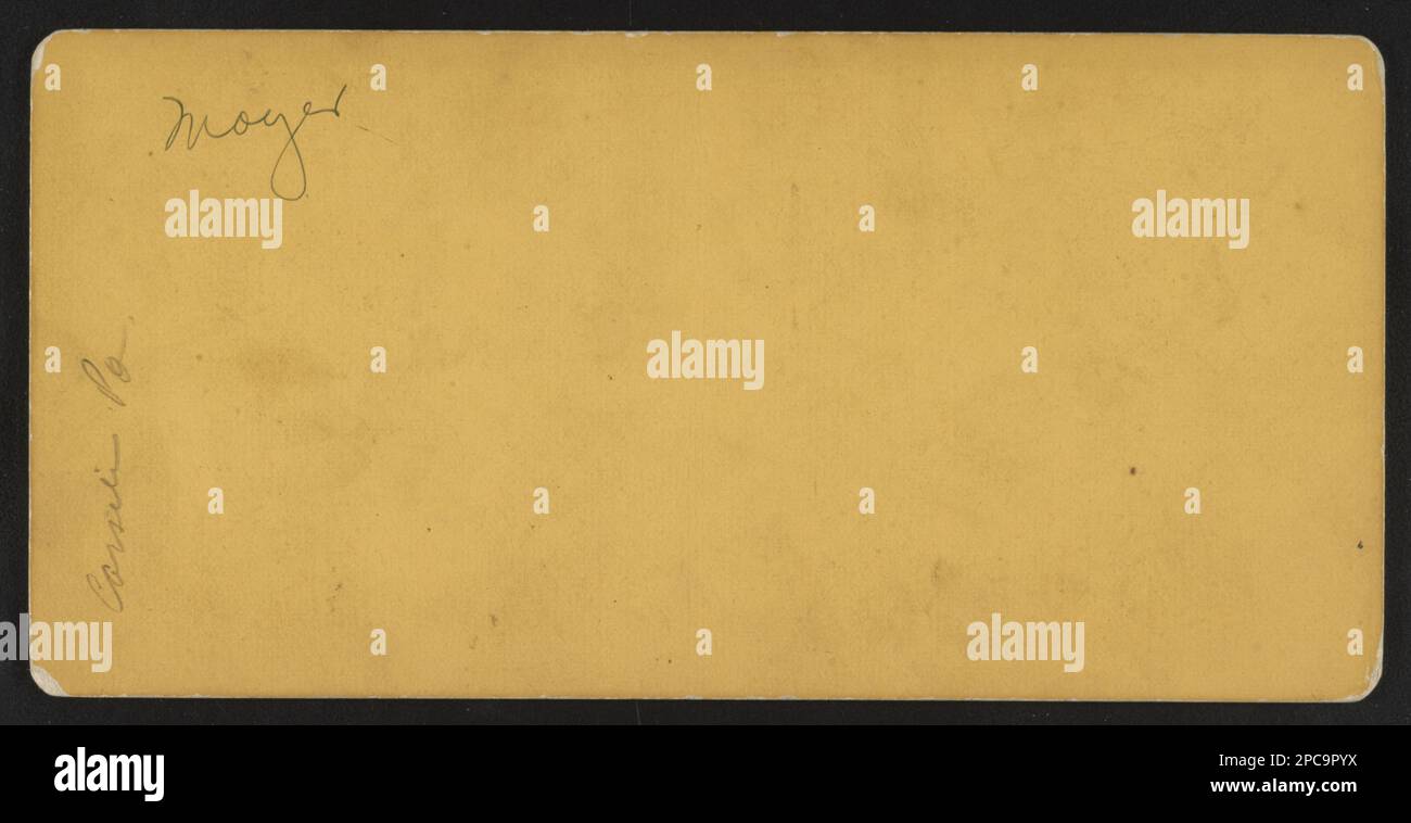 Vista sulla strada di Carlisle, Pennsylvania, con pompa dell'acqua in primo piano. The Robin G. Stanford Collection, digitalizzato 2015 finanziamenti dal Center for Civil War Photography. Stati Uniti, Storia, Guerra civile, 1861-1865, Pennsylvania, Carlisle Foto Stock