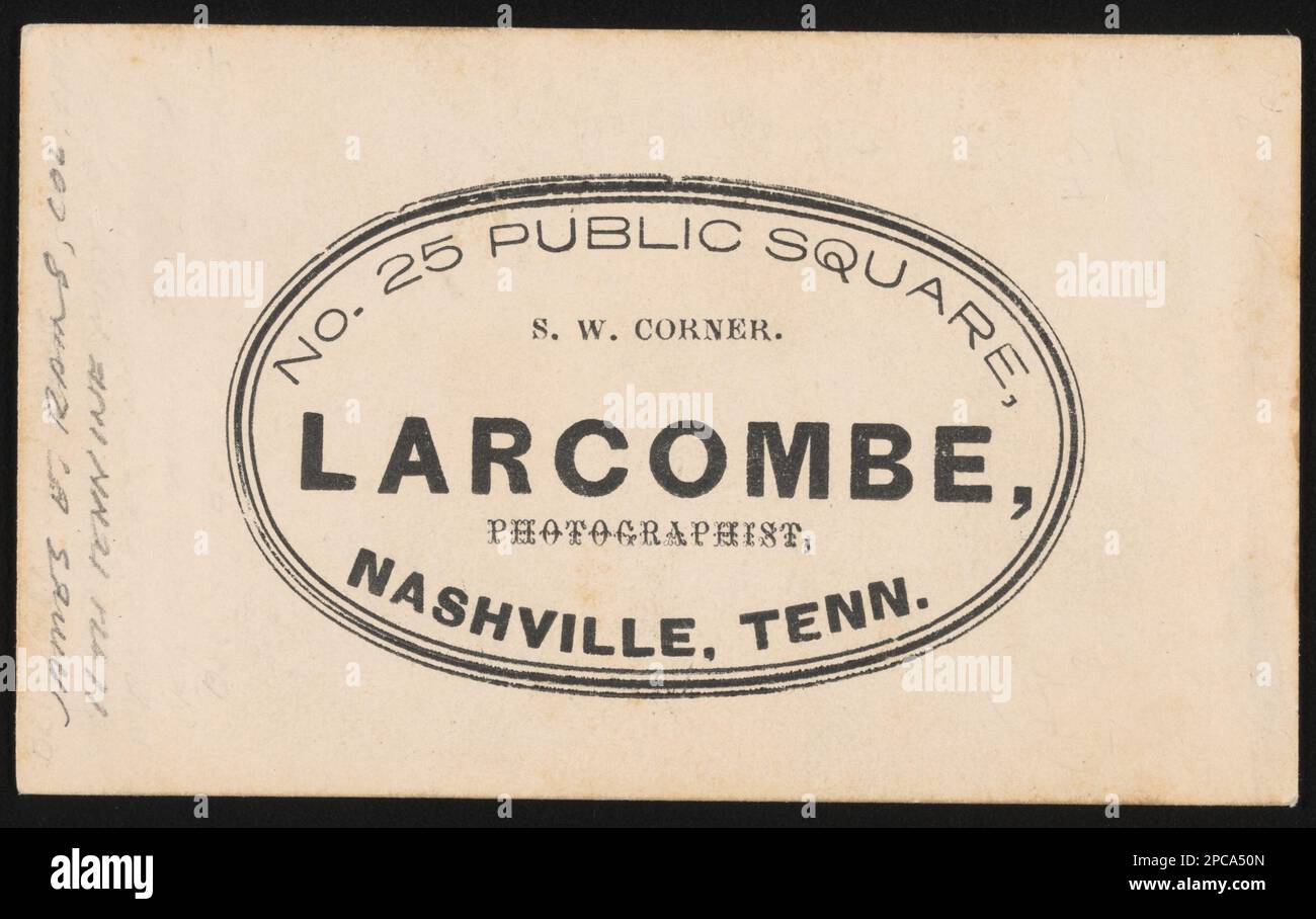 Brigadier generale James Edwards piove di Co.. D, 11th Tennessee Fanty Regiment e Stati confederati Fanty Regiment in uniforme / Larcombe, fotografa, No. 25 Public Square, S.W. Corner, Nashville, Tenn.. Liljenquist Famiglia Collezione di fotografie della Guerra civile , pp/liljpaper. Rains, James Edwards, 1833-1862, Stati confederati dell'America, esercito, reggimento della fanteria del Tennessee, 11th, persone, 1860-1870, soldati, confederati, 1860-1870, uniformi militari, Confederate, 1860-1870, Stati Uniti, Storia, Guerra civile, 1861-1865, personale militare, confederato. Foto Stock