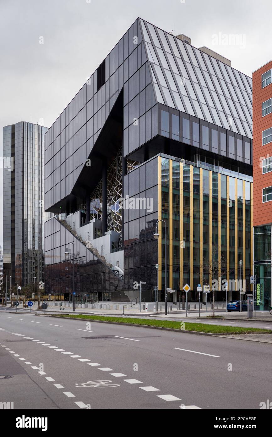 Berlino, Germania 12-29-2020 Axel Springer nuovo edificio a Berlino, progettato dal famoso architetto e fondatore di OMA REM Koolhaas Foto Stock