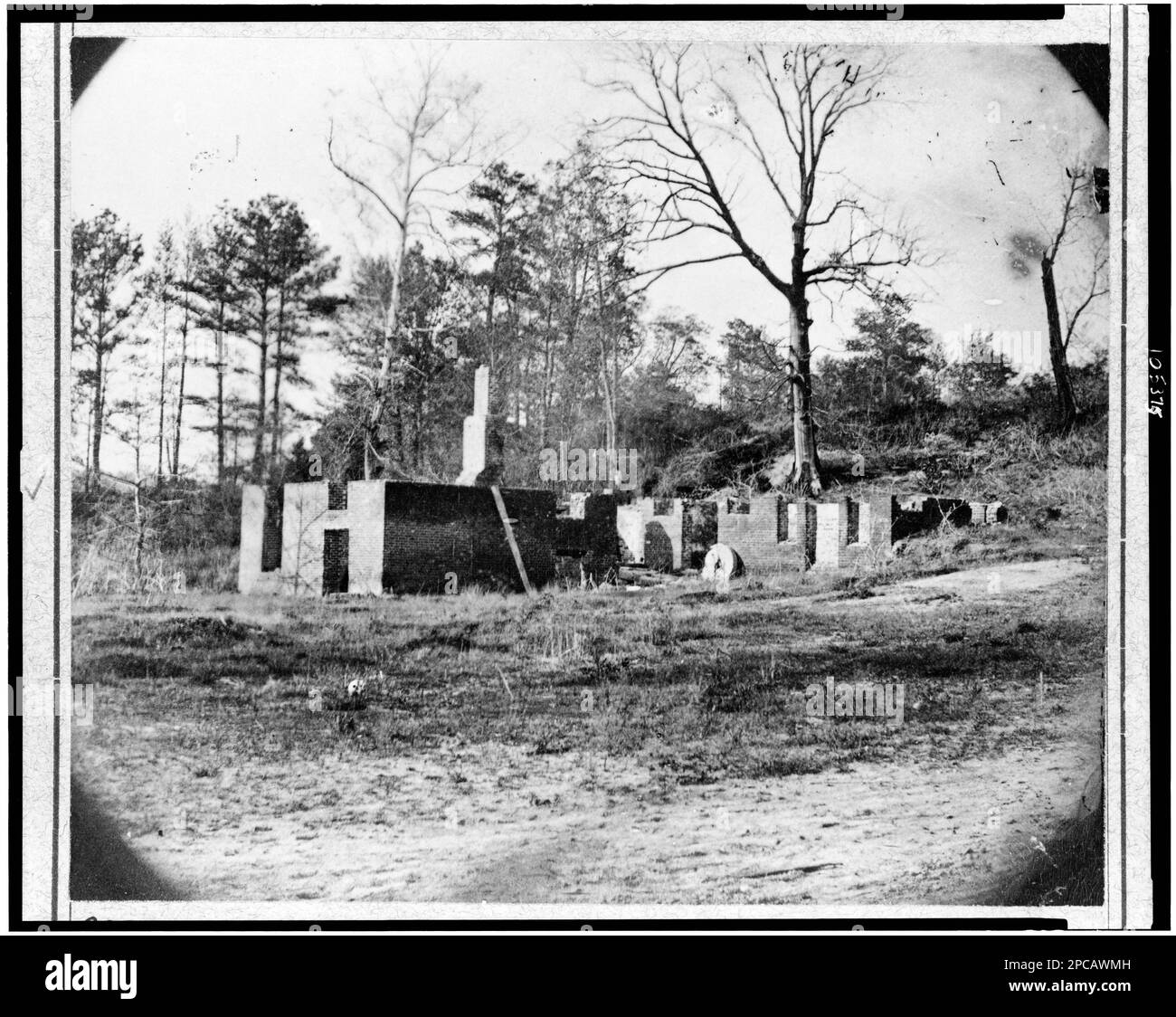 Rovine di Gaines' Mill, Virginia. Civil War Photograph Collection, n° 932. Stati Uniti, Storia, Guerra civile, 1861-1865, distruzione e saccheggio, Mills, Virginia, Cold Harbor, 1860-1870, danni di guerra, Virginia, Cold Harbor, 1860-1870. Foto Stock