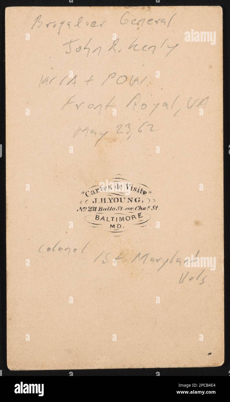 Generale maggiore John Reese Kenly, 1st Maryland Fanty Regiment e Stati Uniti Volontari Regimento di Fanteria in uniforme / J.H. Giovane, No. 231 Balto. St. Decor. Chas. St., Baltimora, Md. Liljenquist Famiglia Collezione di fotografie della Guerra civile , pp/liljpaper. Kenly, John Reese, 1822-1891, Stati Uniti, Army, Maryland Fanteria Regiment, 1st (1861-1865), persone, soldati, Unione, 1860-1870, uniformi militari, Unione, 1860-1870, prigionieri di guerra, Union, 1860-1870, Stati Uniti, Storia, Guerra civile, 1861-1865, personale militare, Unione. Foto Stock