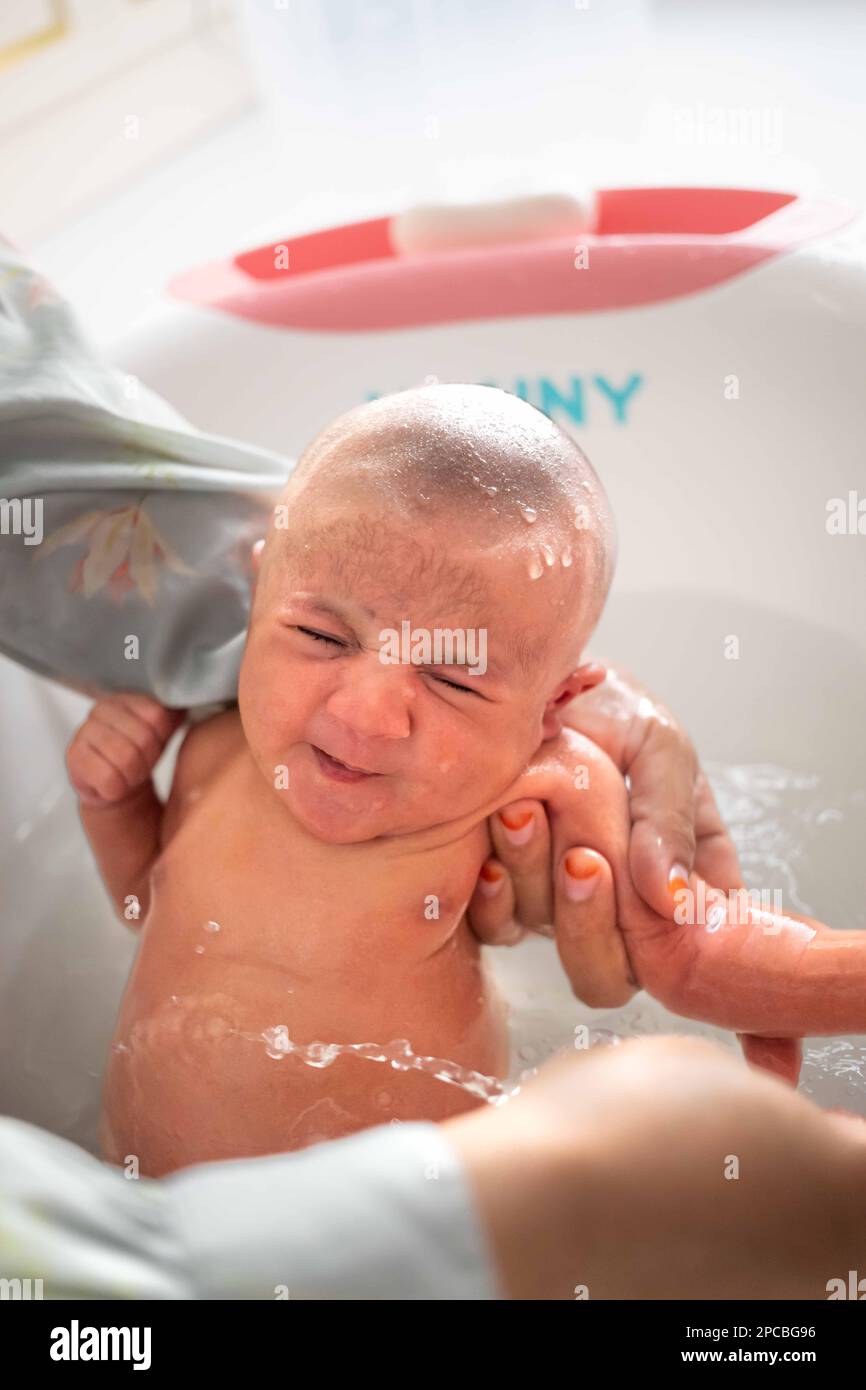 Tempo di balneazione del bambino Foto Stock