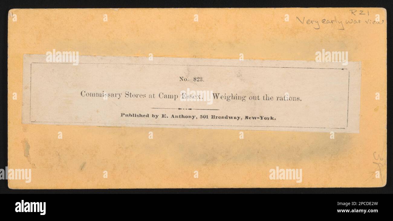 Commissary Stores a Camp Essex. Pesando fuori le razioni / pubblicato da E. Anthony, 501 Broadway, New York.. Liljenquist Famiglia Collezione di fotografie della Guerra civile , pp/liljpaper. Stati Uniti, Esercito, persone, 1860-1870, soldati, Unione, 1860-1870, uniformi militari, Unione, 1860-1870, Barili, Maryland, 1860-1870, pesi e misure, Maryland, 1860-1870, Stati Uniti, Storia, Guerra civile, 1861-1865, Personale militare, Unione. Foto Stock
