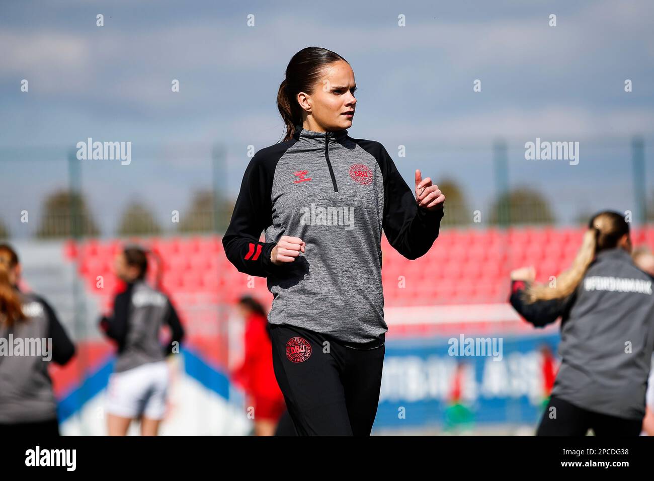 STARA PAZOVA, SERBIA - MARZO 12: Durante il U17 Women Euro 2023 Qualificing Elite Round match tra Serbia U17 contro Danimarca U17 il 12 Marzo 2023 a Stara Pazova, Serbia. (Foto di Nikola Krstic/MB Media/Getty Images) Foto Stock