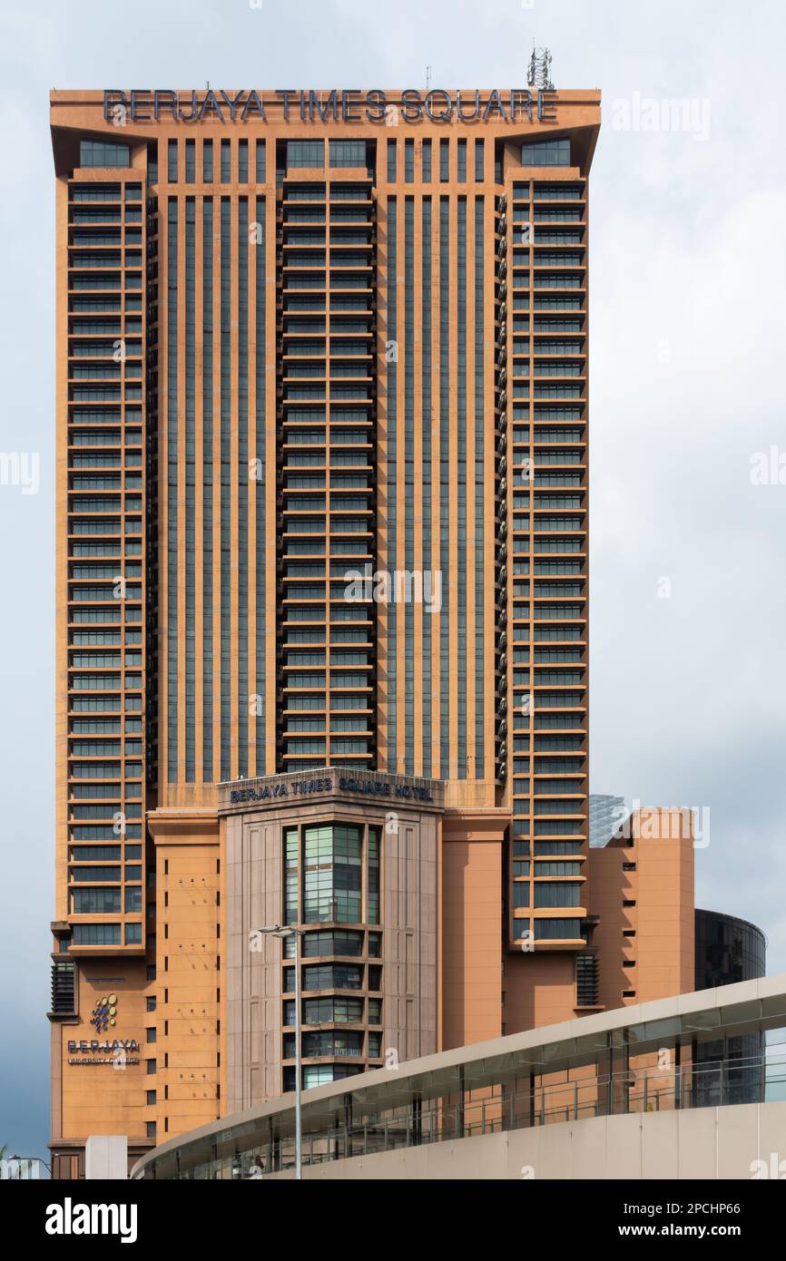 Kuala Lumpur, Malesia - Marzo 13,2023 : Vista panoramica del Berjaya Times Square Hotel and Shopping Mall. Foto Stock