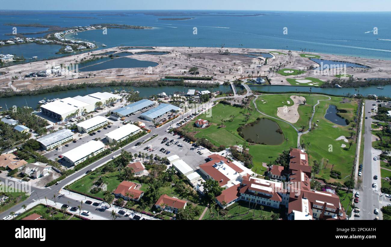 Veduta aerea del campo da golf di Boca Grande dopo l'uragano Ian 6 mesi dopo. Foto Stock
