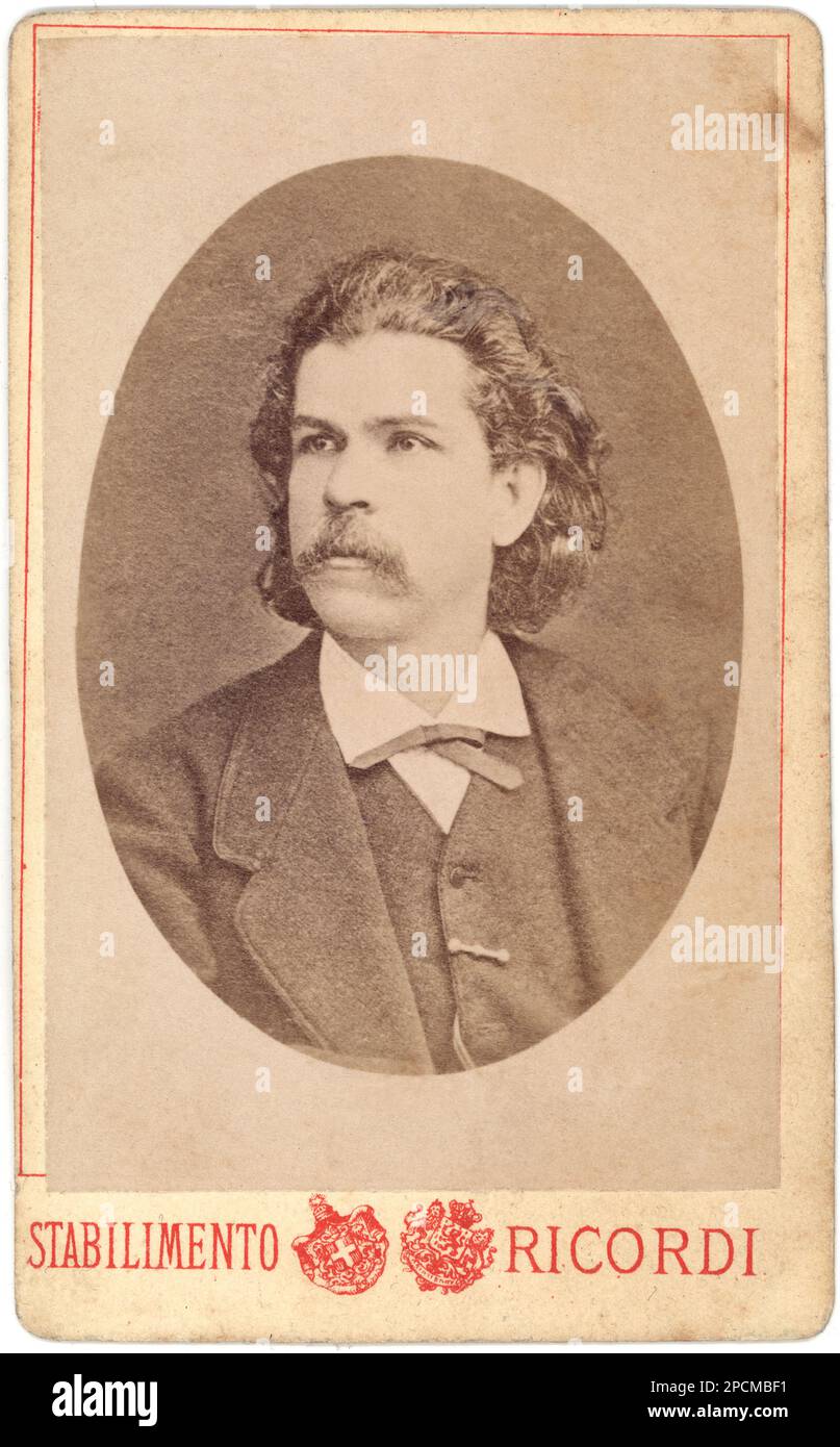 1890 ca, ITALIA : il compositore brasiliano ANTONIO CARLOS GOMES ( Gomez , 1836 - 1896 ). Autore di Operas il GUARANY (alla Scala , Milano , 1870 ), FOSCA ( con tenore Tamagno a Milano, 1873 ), SALVATOR ROSA ( 1874 ), MARIA TUDOR ( 1879 ), lo SCHIAVO ( 1889 ) e CONDOR ( 1891 ). Sposato con Adelina Peri, pianista italiano che aveva incontrato studiando a Milano . - MUSICA CLASSICA - CLASSICA - COMPOSITORE - baffi - baffi - colletto - colletto - cravatta - papillon - cravatta - LIRICA ---- ARCHIVIO GBB Foto Stock