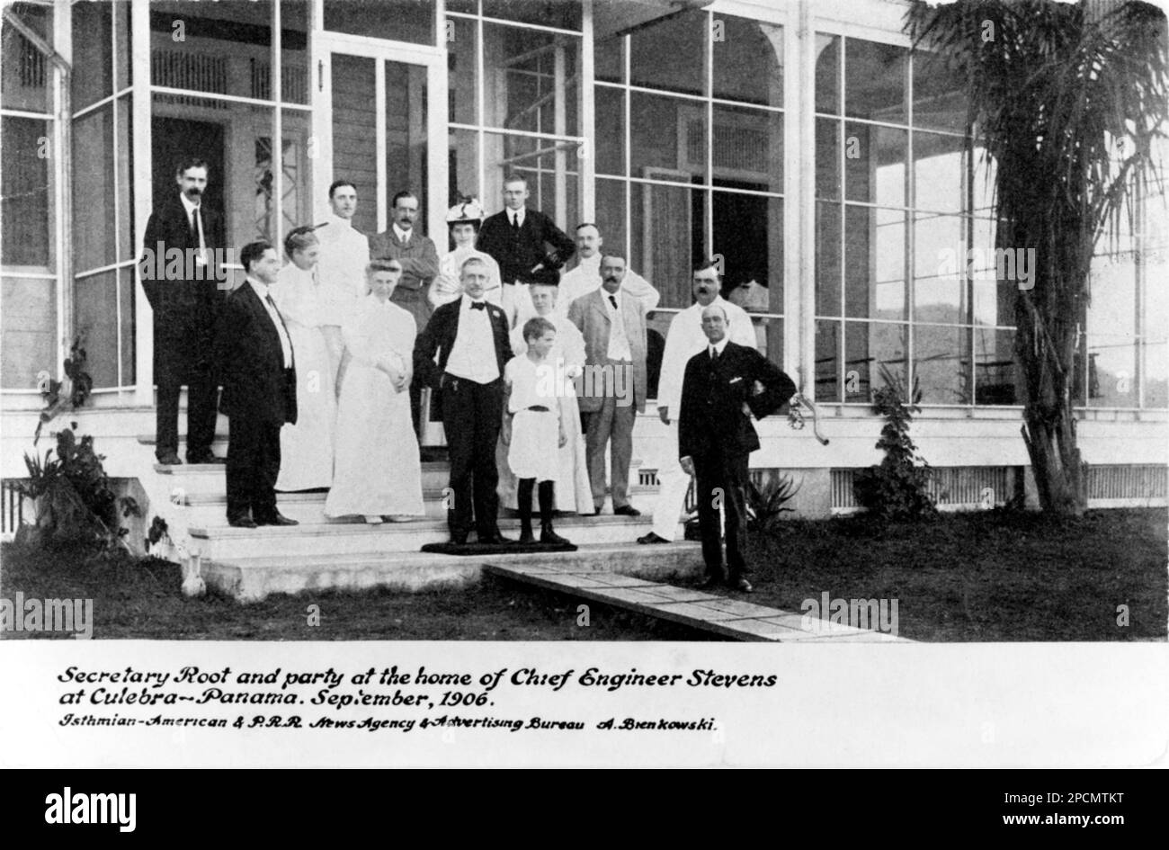 PANAMA , 1906 : Secretary Root and party at the home of Chief Engineer Stevens at Culebra , Panama , settembre 1906 - GEOGRAFIA - FOTO STORICHE - STORIA - STORICO - CANALE DI PANAMA - CENTRO AMERICA - CANALE DI PANAMA --- Archivio GBB Foto Stock