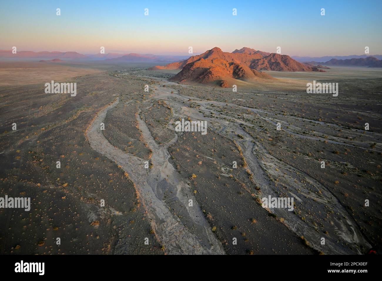 Deserto del sud del Namib vicino a Sesriem e Sossusvlei, Namibia, Africa Foto Stock