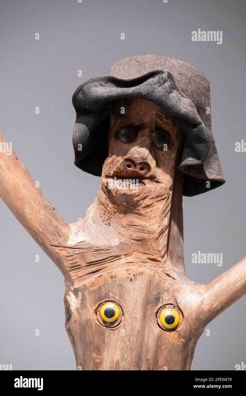 Royal Academy of Arts, Regno Unito. 14 marzo 2023. Le anime sono cresciute in profondità come The Rivers: Artisti neri del sud americano mostrano tradizioni artistiche e metodi artistici afro-americani unici di narrazione visiva. La creatività di questa mostra ha portato alla realizzazione di opere d'arte i cui soggetti e materiali spesso si riverberano nella dolorosa storia del Sud - la schiavitù, le politiche segregazioniste dell'era Jim Crow, il razzismo istituzionalizzato e il movimento per i diritti civili. Immagine: Jesse Aaron, senza titolo, 1972. Credit: Malcolm Park/Alamy Live News. Foto Stock