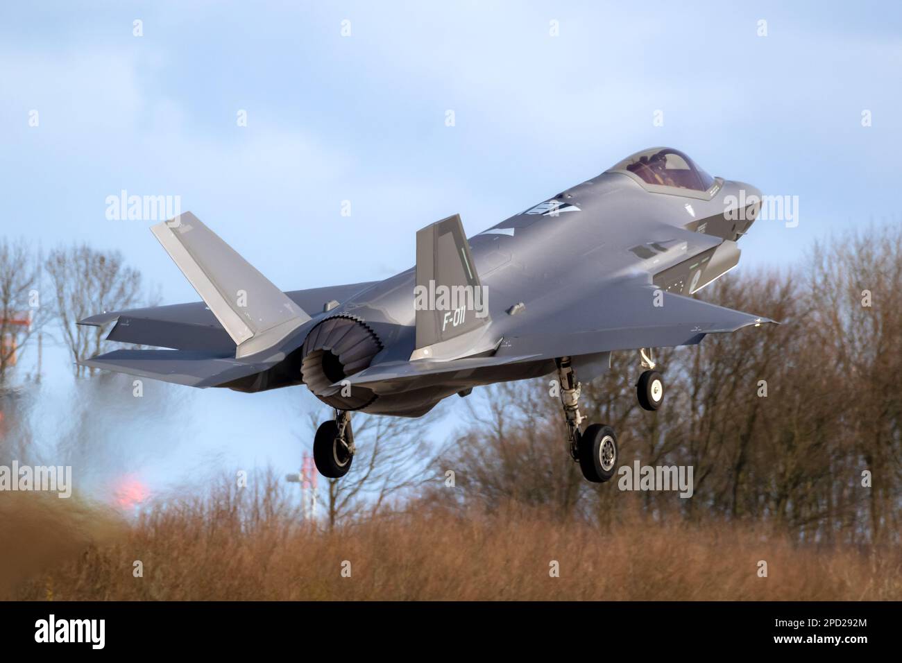 Royal Netherlands Air Force Lockheed Martin F-35A il jet da combattimento Lightning II arriva alla base aerea di Leeuwarden, Paesi Bassi - 30 marzo 2022 Foto Stock