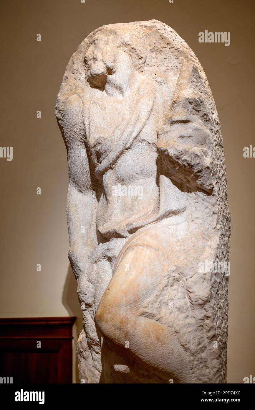 La scultura incompiuta di Michelangelo dell'apostolo San Matteo era destinata ad una serie di sculture apostole nel coro della Cattedrale di Firenze Foto Stock