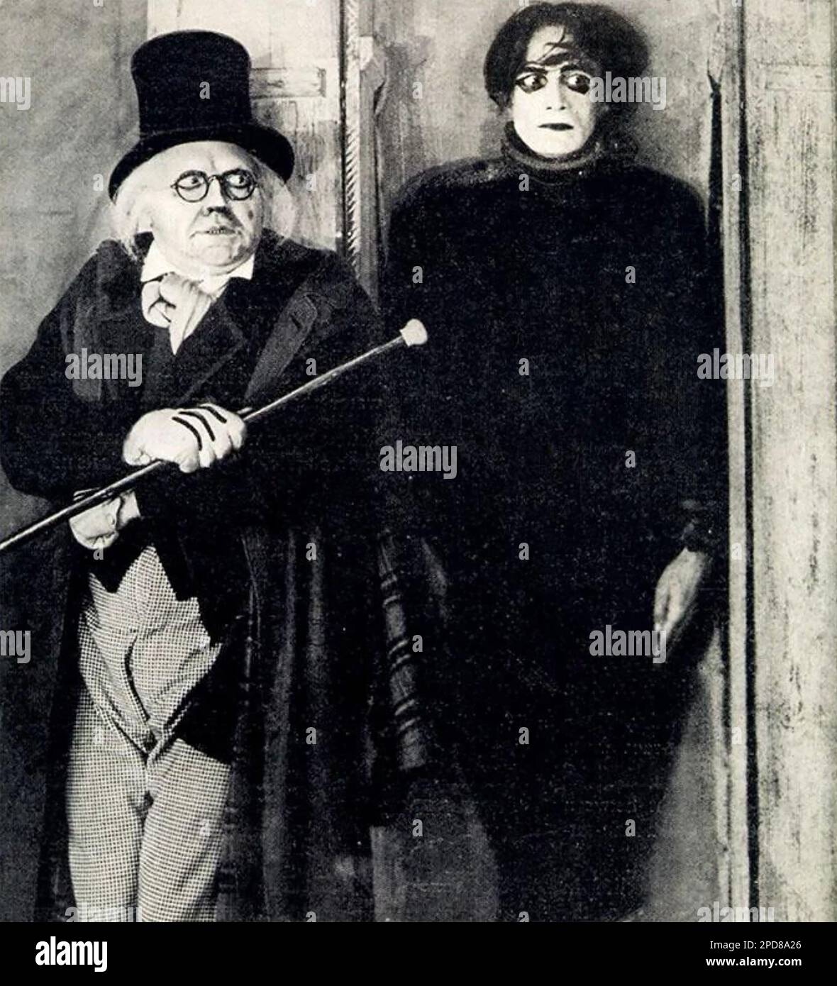 IL GABINETTO DEL DR. CALIGARI with1920 film muto tedesco prodotto da Decla-Film con werner Krause a sinistra e Conrad Veidt Foto Stock