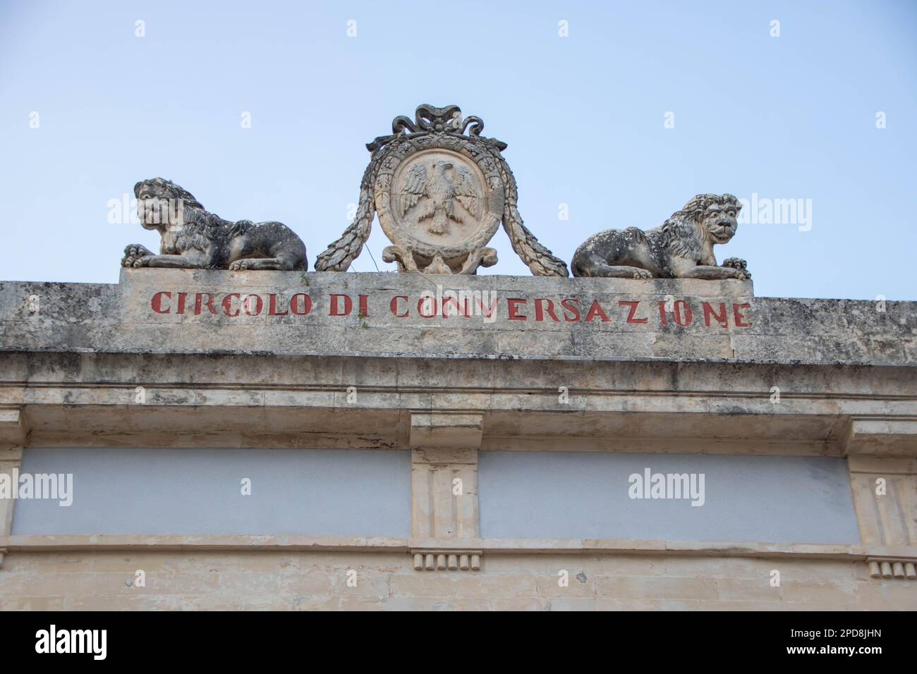 Circolo di conversazione, traduzione: Conversation Circle è stato uno dei luoghi di incontro utilizzati dalla nobiltà per incontrarsi e conversare a Ragusa Ibla, si Foto Stock