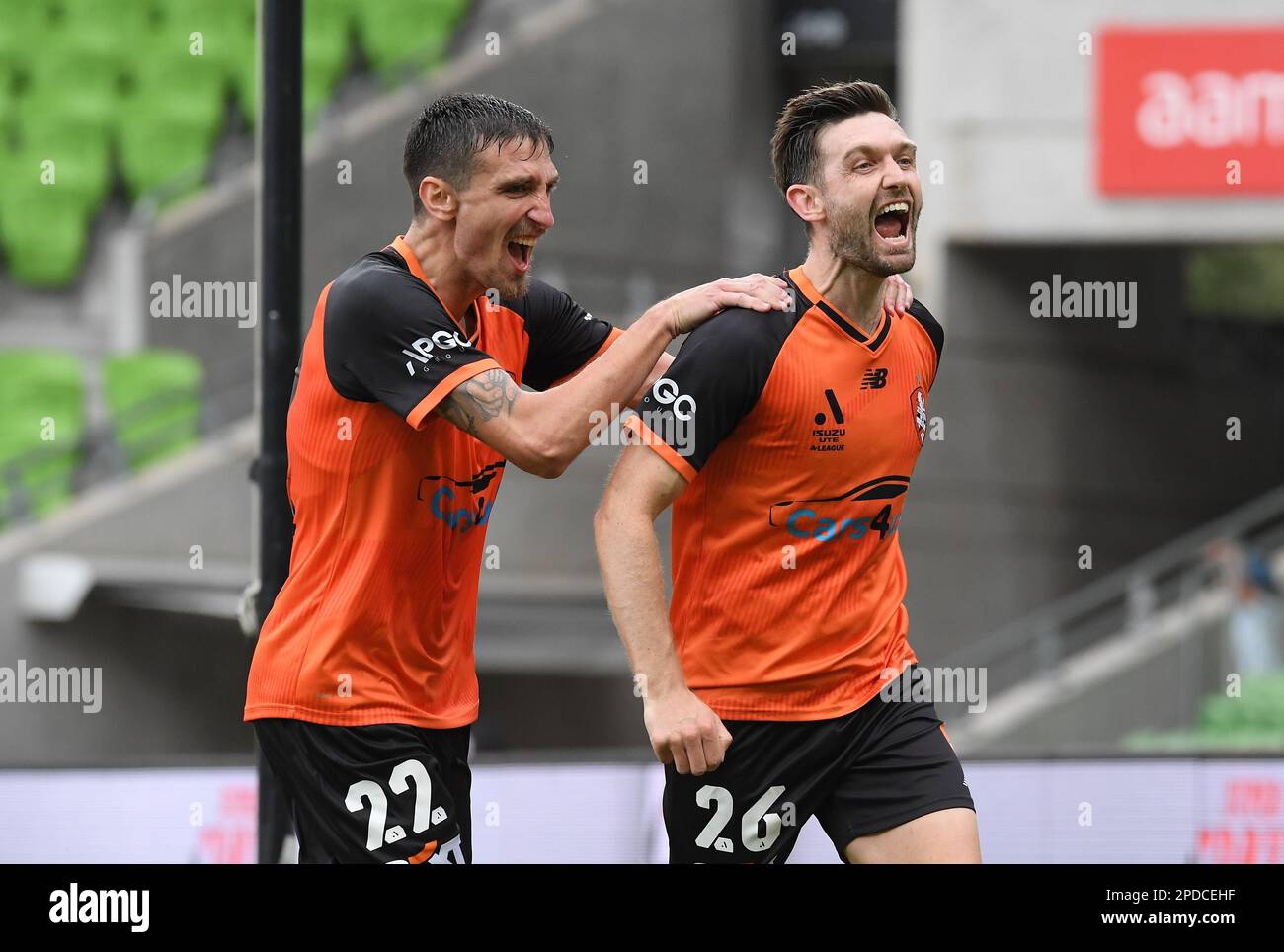 MELBOURNE, AUSTRALIA. 12 marzo, 2023. Melbourne City / Brisbane Roar. James o'Shea festeggia il ruggito dopo aver segnato una sanzione contro Melbourne City. Foto Stock