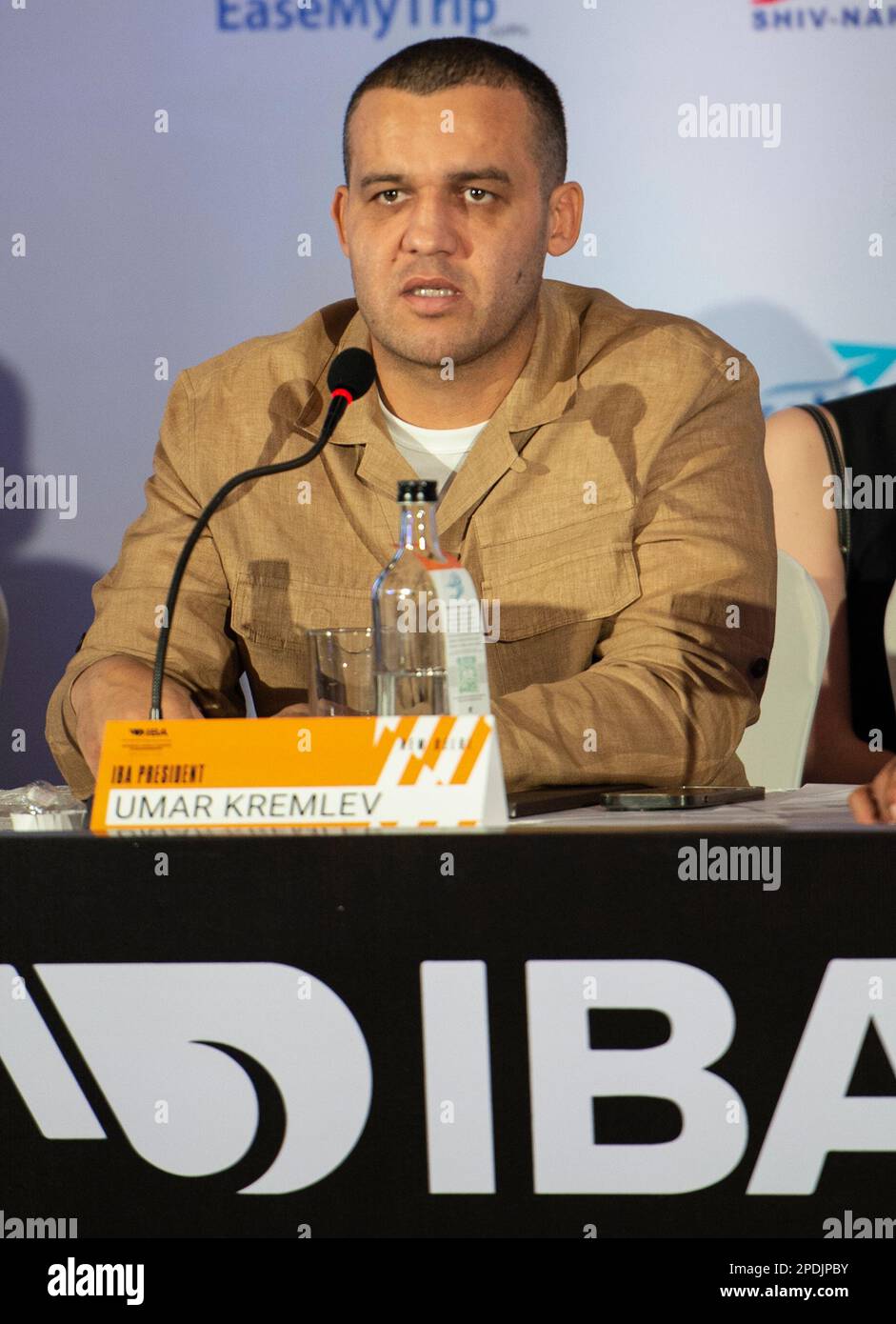 Nuova Delhi. 14th Mar, 2023. Il presidente della International Boxing Association (IBA) Umar Kremlev si rivolge a una conferenza stampa un giorno prima della conferenza stampa dei Campionati mondiali di pugilato delle donne IBA a Nuova Delhi, 14 marzo 2023. Credit: Javed Dar/Xinhua/Alamy Live News Foto Stock