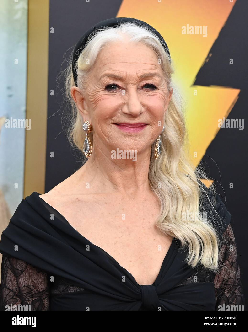 Westwood, California. 14/03/2023, Helen Mirren arriva alla prima di Los Angeles della Warner Bros.» "Shazam! Fury of the Gods” tenutosi presso il Regency Village Theatre il 14 marzo 2023 a Westwood, California. © Tammie Arroyo / AFF-USA.com Foto Stock