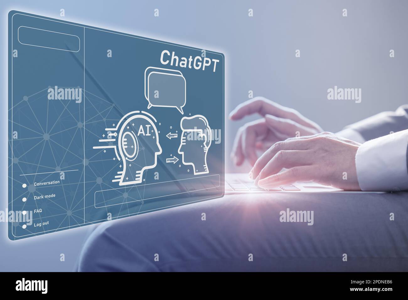 Persone che usano il sistema chatbot di ChatGPT ai. Uomo d'affari chattando digitando domanda conversazione risposta da Smart Artificial Intelligence sviluppato da OpenAI Foto Stock