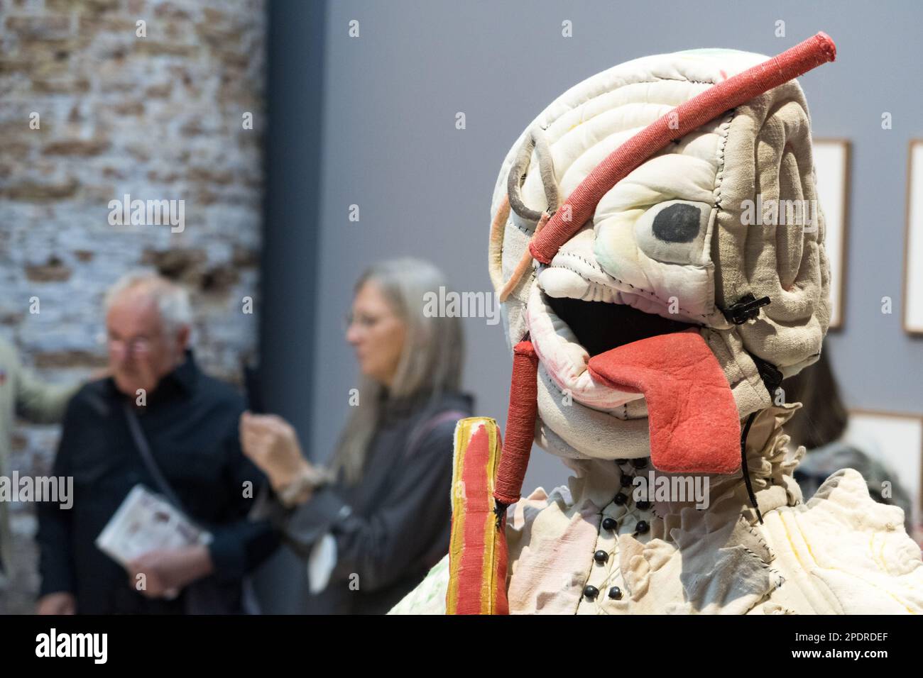 Una visione generale delle opere d'arte degli artisti tedeschi Lavinia Schulz e Walter Holdt alla Biennale di Venezia 2022 Foto Stock