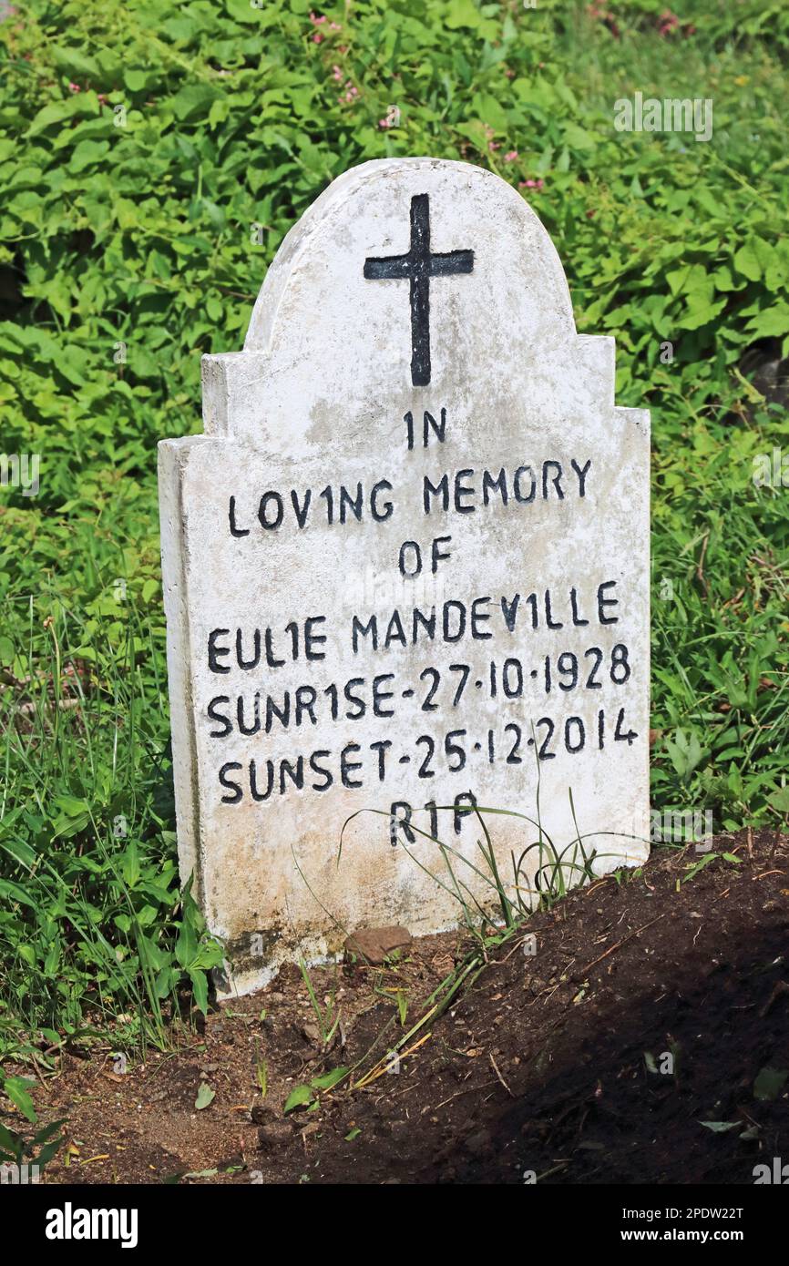 Lapide nel cimitero della cattedrale di San Giorgio, San Vincenzo Foto Stock