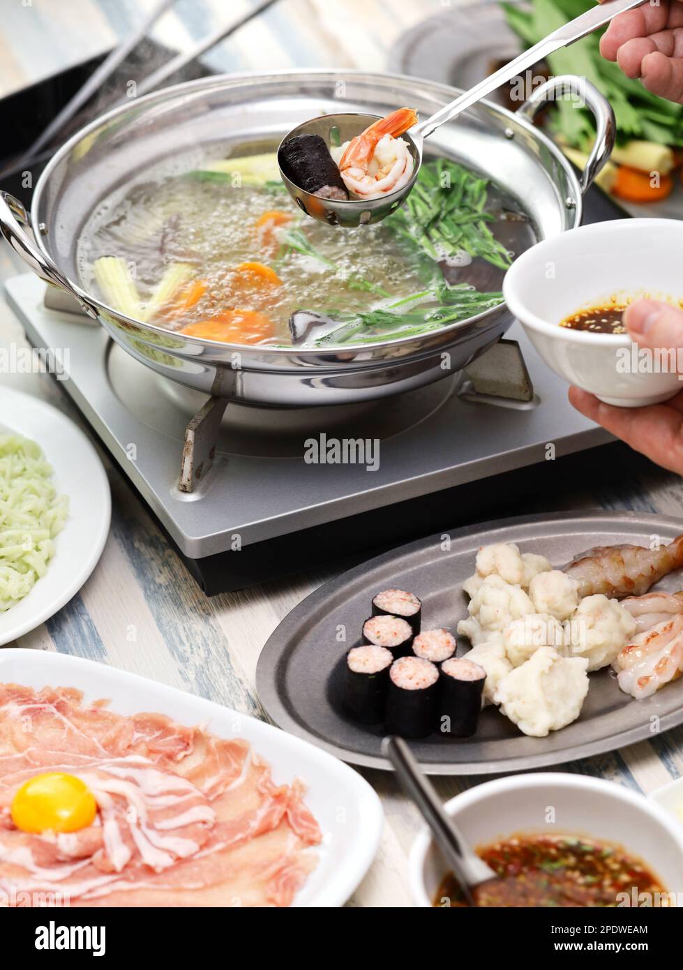 Hot pot Thai suki a casa Foto Stock