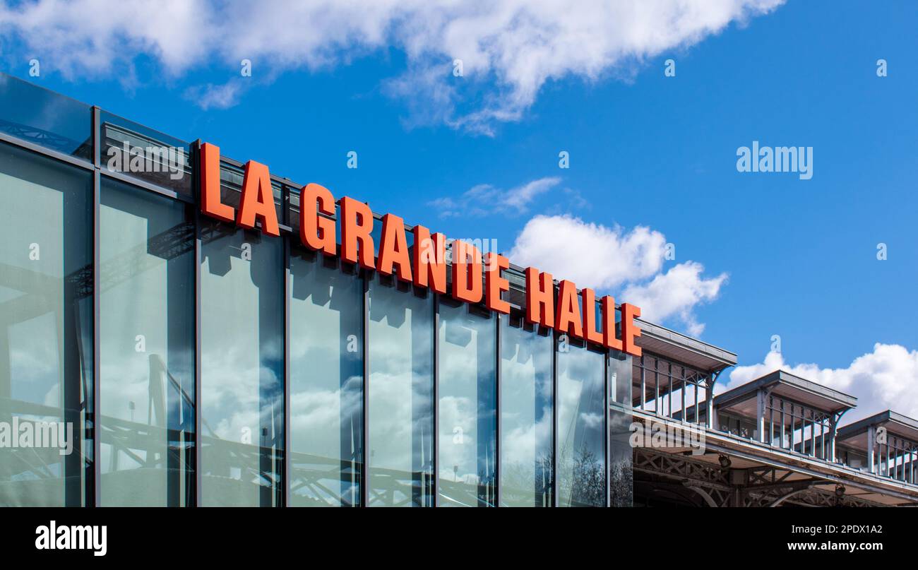 Parigi, Francia - 03 14 2023 : la Grande Halle de la Villette Foto Stock