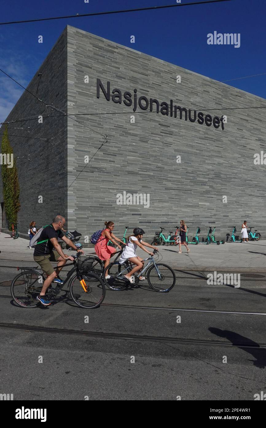 Norvegia, Oslo, il nuovo Museo Nazionale - Nasjonalmuseet - è il più grande museo dei paesi nordici. Il nuovo museo è ora costituito dalle collezioni della f Foto Stock
