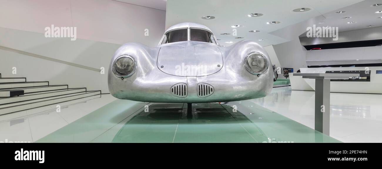 Tipo 64, costruito nel 1939, auto sportiva. Uno dei tre esempi costruiti per la corsa a lunga distanza di Berlino, Roma. Questa vettura sportiva è considerata l'antenato Foto Stock