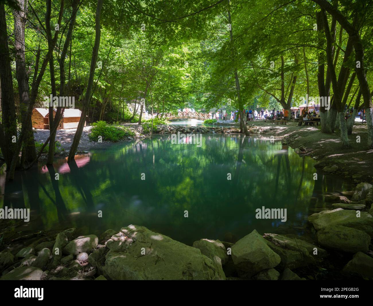 Tatlica, Sinop, Turchia. 15 luglio, 2021. Area ricreativa delle cascate di Erfelek o Tatlica. Area picnic ed escursioni. Foto Stock