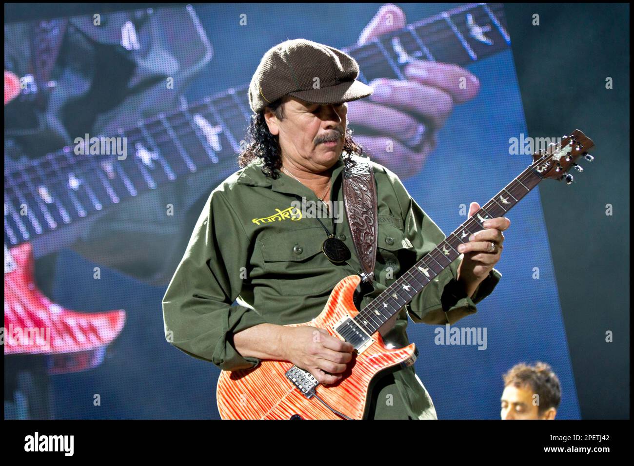 Santana in concerto al Gelredome di Arnhem Olanda nel 2010. vvvbvanbree fotografie Foto Stock