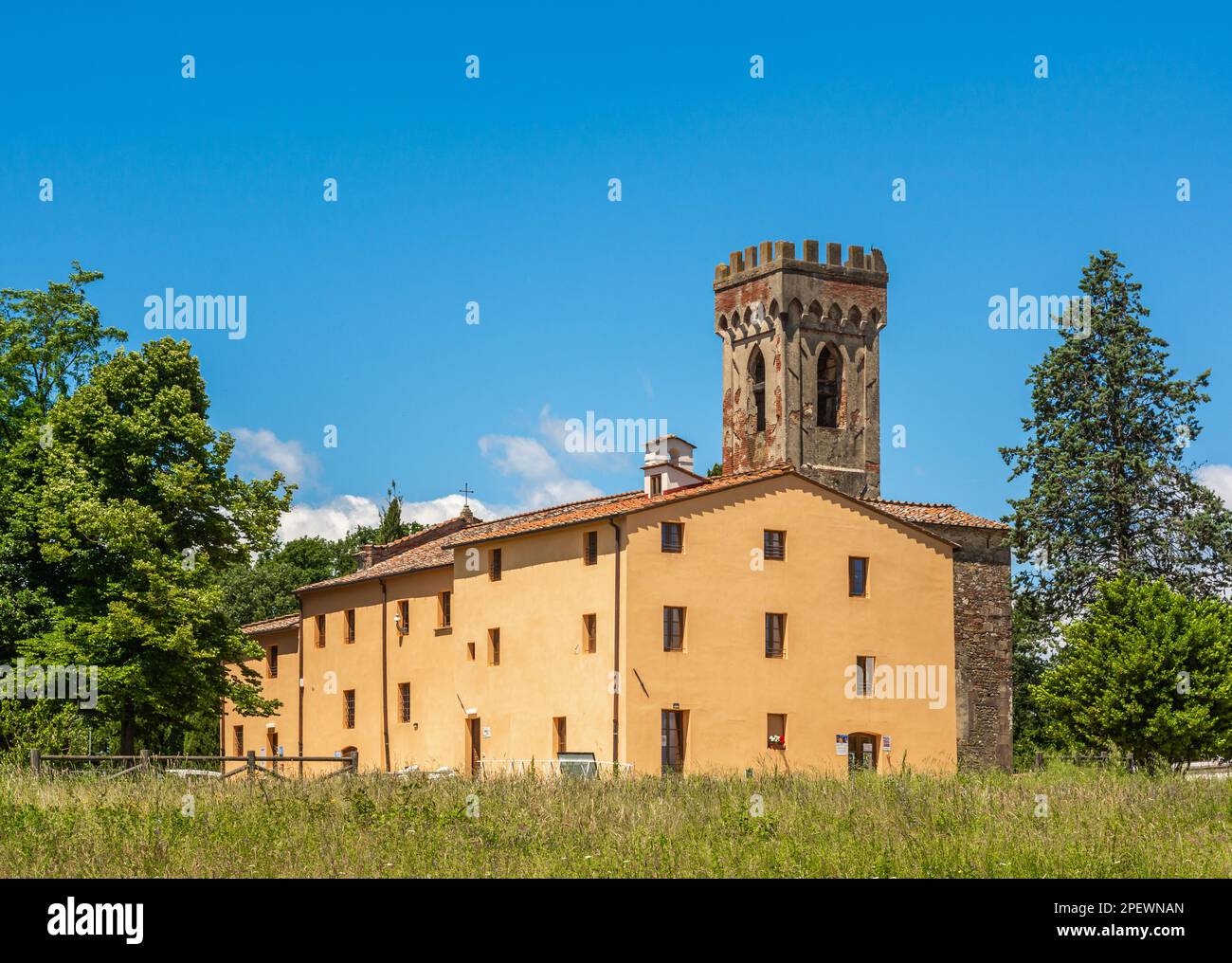 Abbazia di San Pietro a Badia Pozzeveri, comune di Altopascio - 11th ° secolo -, Lucca, Toscana - Italia - un importante sito archeologico Foto Stock
