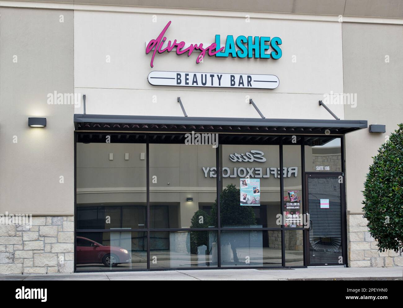 Houston, Texas USA 02-26-2023: Facciata del negozio del diverso Lanes Beauty Bar a Houston, Texas. Commercio al dettaglio locale di lash bar. Foto Stock