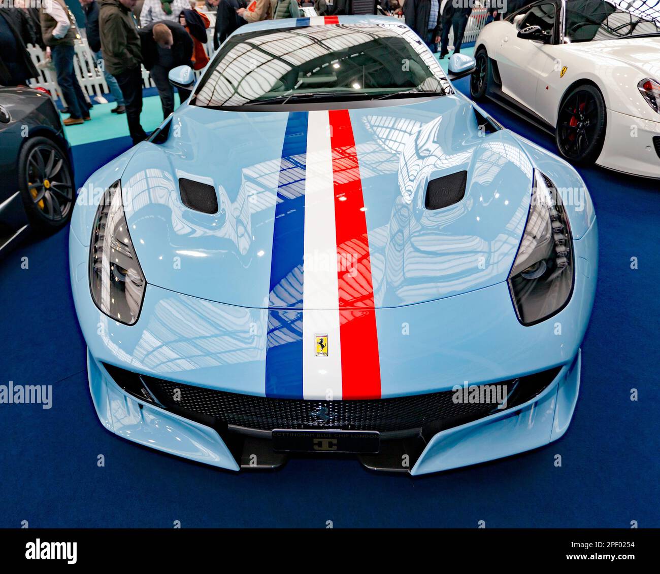 Vista frontale di una 2017, Ferrari F12 TdF, in mostra nella Modern Classic Area, del London Classic Car Show 2023 Foto Stock