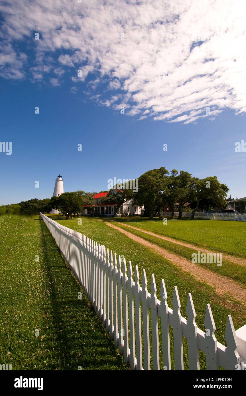 Ocracoke Island Lighthouse, North Carolina. Luce Ocracoke fu costruito in Hyde County, sull isola Ocracoke, North Carolina nel 1823 da Massachusetts bui Foto Stock